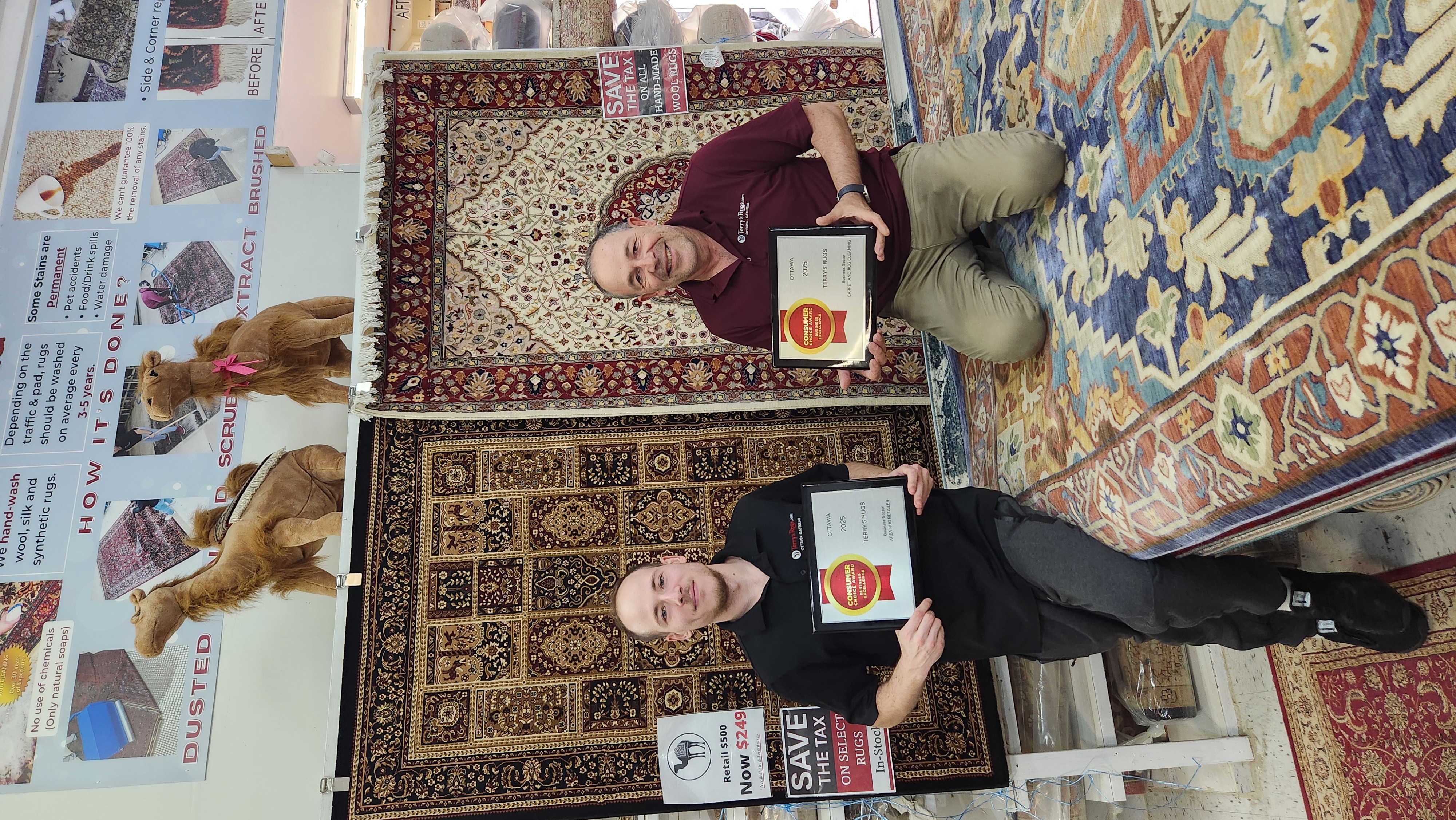 Terry et son neveu - La relève de Terry's Rugs